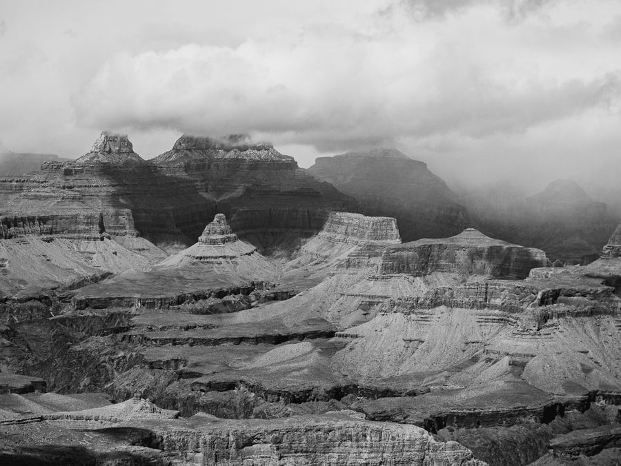Grand canyon pinacles lost in clouds
